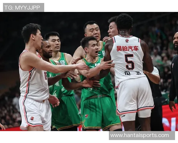 2018年CBA季后赛辽宁队对阵上海队精彩回顾与赛场瞬间分析