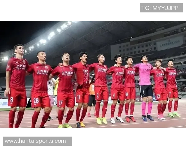 上港与富力激战正酣比赛结果揭晓引发球迷热议