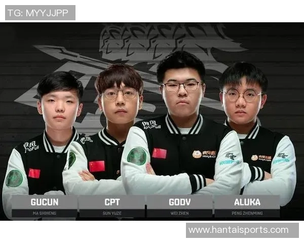 头盔哥与李文峻的巅峰对决谁能在这场较量中胜出