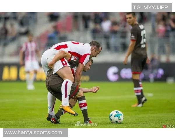 圣保利与斯托克的激烈对决揭示了足球战术与团队合作的重要性