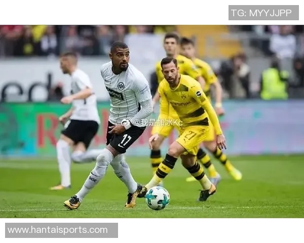 瓦尔韦克与埃门激战正酣谁能在这场对决中笑到最后