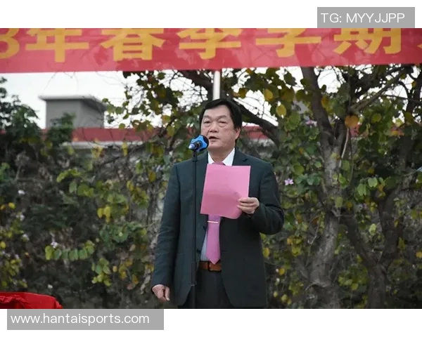 对话杨敏：回顾英雄联盟职业生涯的辉煌与挑战