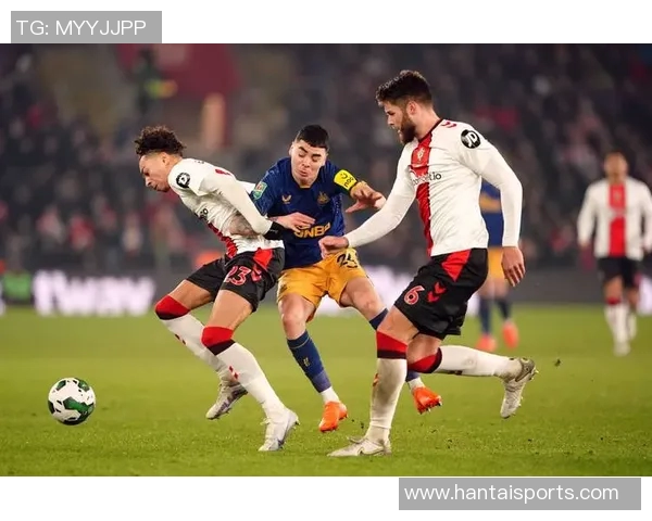 阿尔克马尔主场迎战海伦芬期待精彩对决与胜利的较量